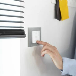 Somfy 9015025 - Cadre PVC Couleur Acier Mat Pour Commande Murale Smoove - Argent 8 Somfy 9015025 - Cadre PVC Couleur Acier Mat Pour Commande Murale Smoove - Argent -ROYAL CANIN Soldes Magasin 60111007 3